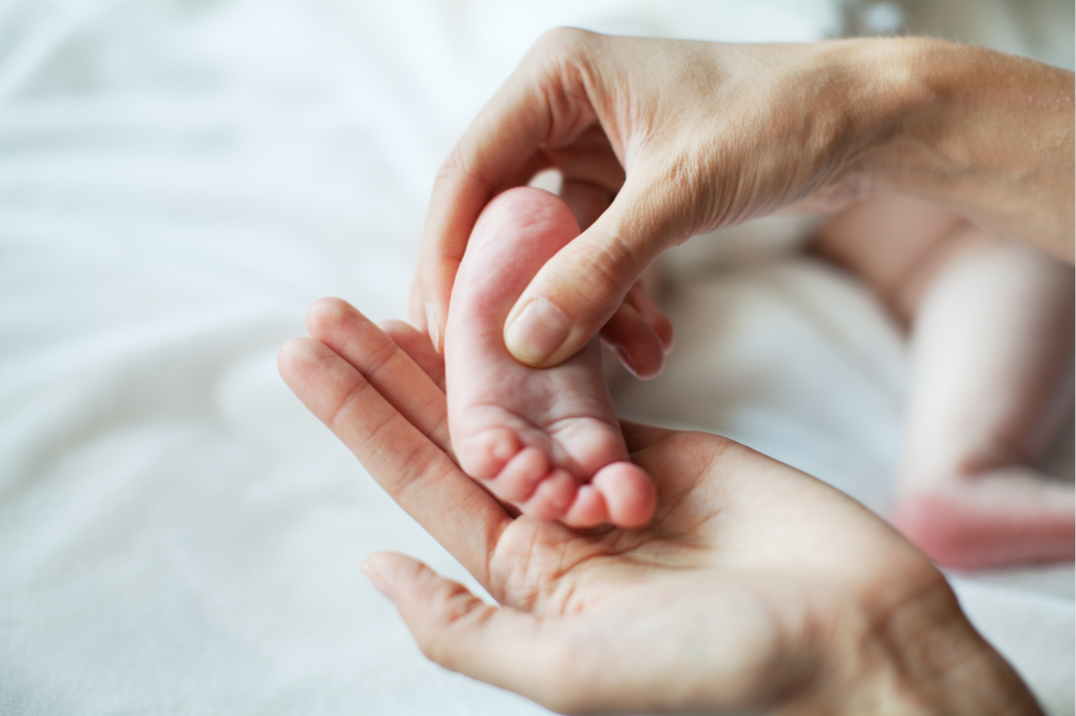 atelier réflexologie bébé émotionnelle annonay_edited.png